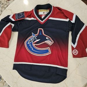 Vancouver Canucks KOHO Youth L/XL Jersey